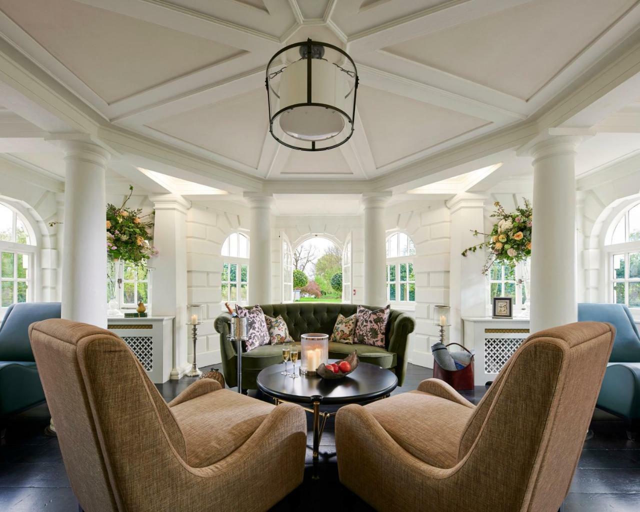 Hotel Monkey Island Estate Bray Exterior foto The interior of the Orangery