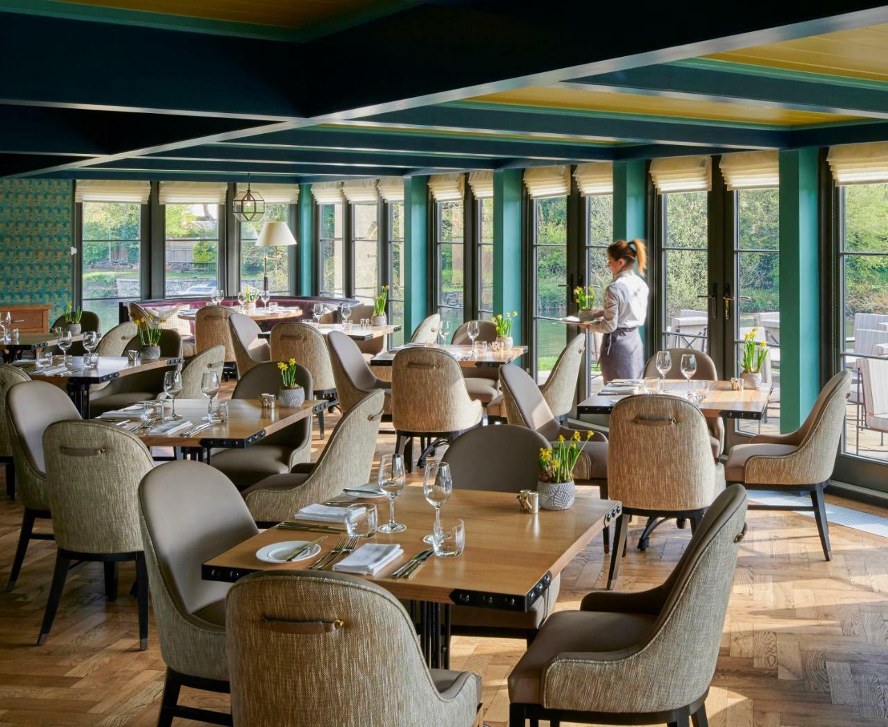 Hotel Monkey Island Estate Bray Exterior foto The restaurant